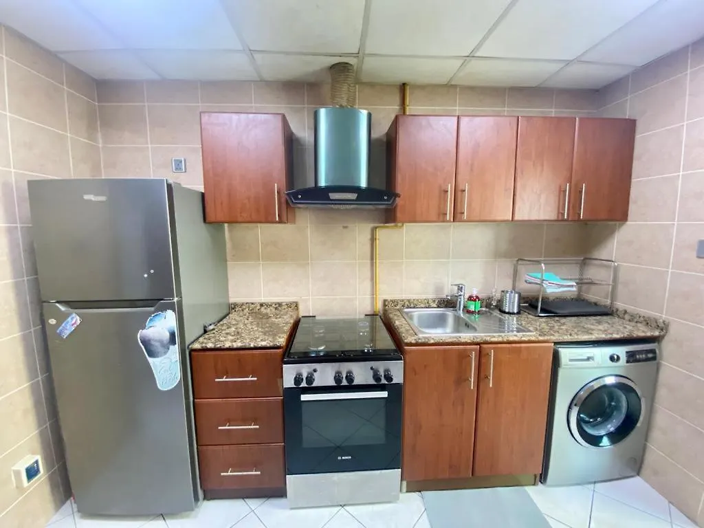 Apartment Stylish Apt Dubai Marina- Sea View-Tram 100M